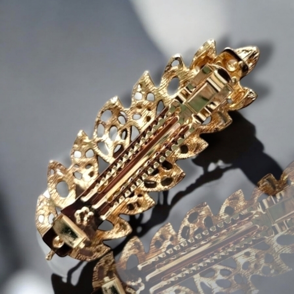 LG Rhinestone hair barrette NWT - Picture 2 of 4